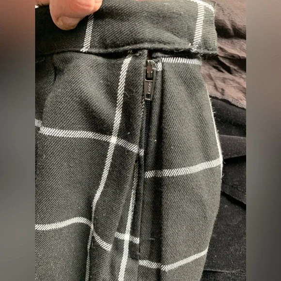 Hot Topic pleated mini skirt size XS - Picture 3 of 6